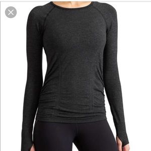 Athleta fastest pullover heathered black size M